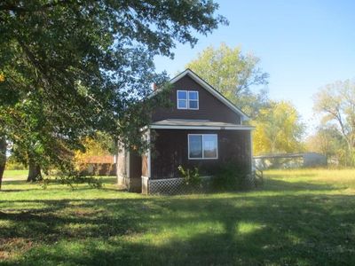 10192 297th St, Donahue, IA, 52746