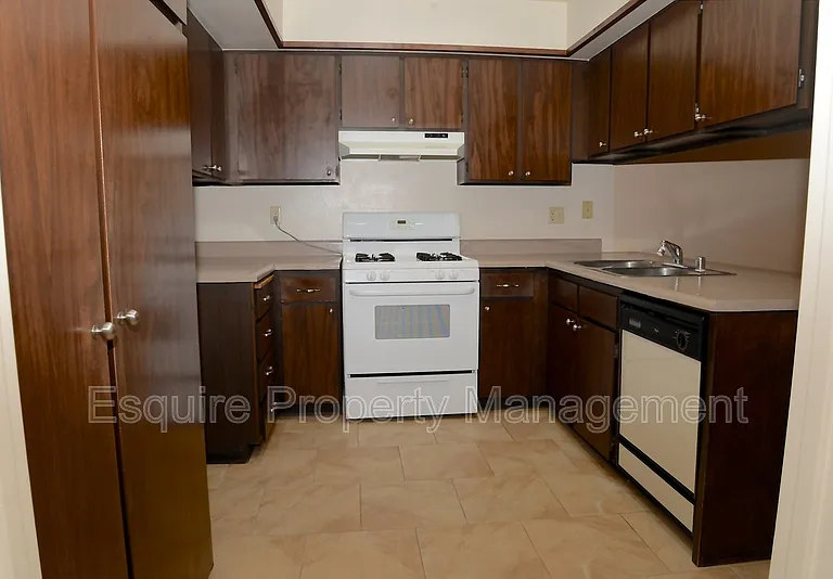 23 Lemon Dr #A — Photo 4