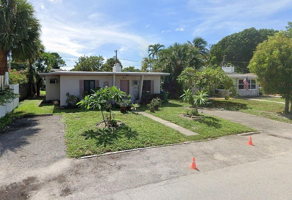 1st image of 1456 NE 24th Court