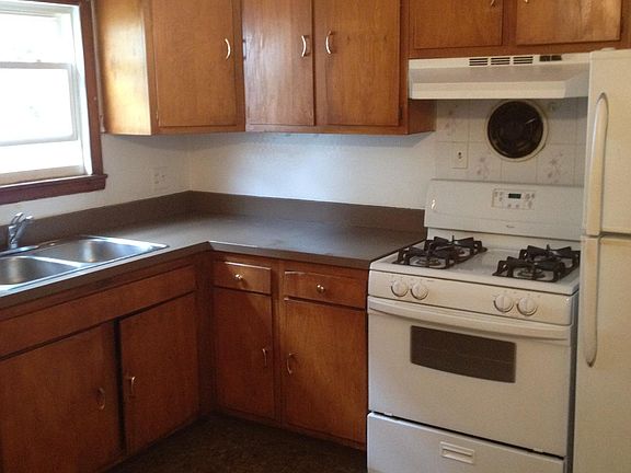 3rd image of 145 S Collingwood Ave #1