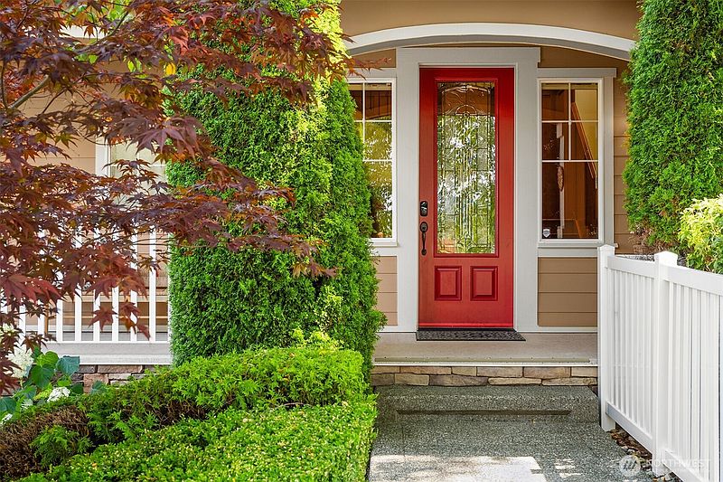 4th image of 8321 144th Avenue SE