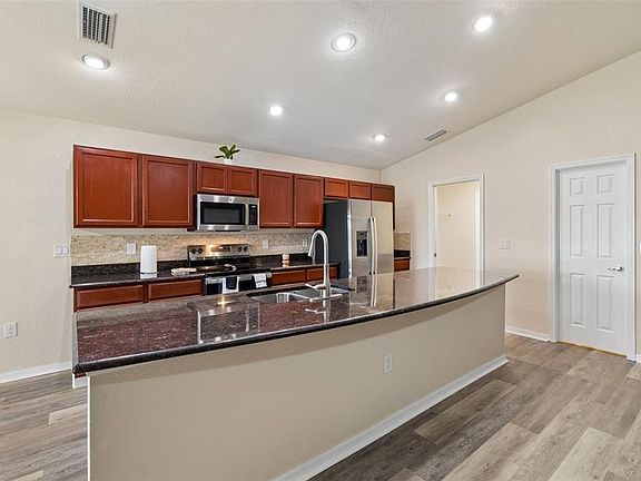 5th image of 3042 Grand Preserve Blvd