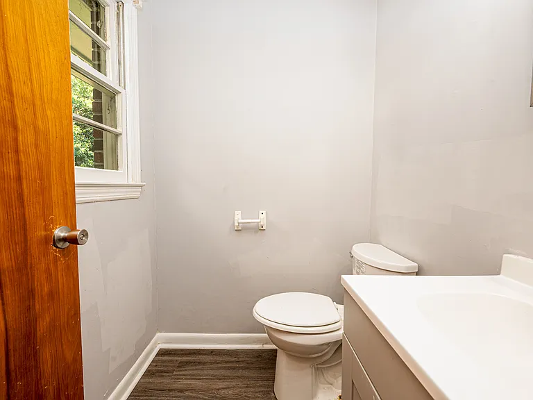 3021 Madison Ave — Photo 22