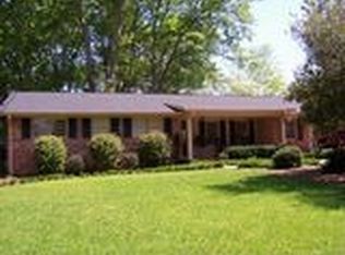712 Riverhill Dr, Athens, GA 30606