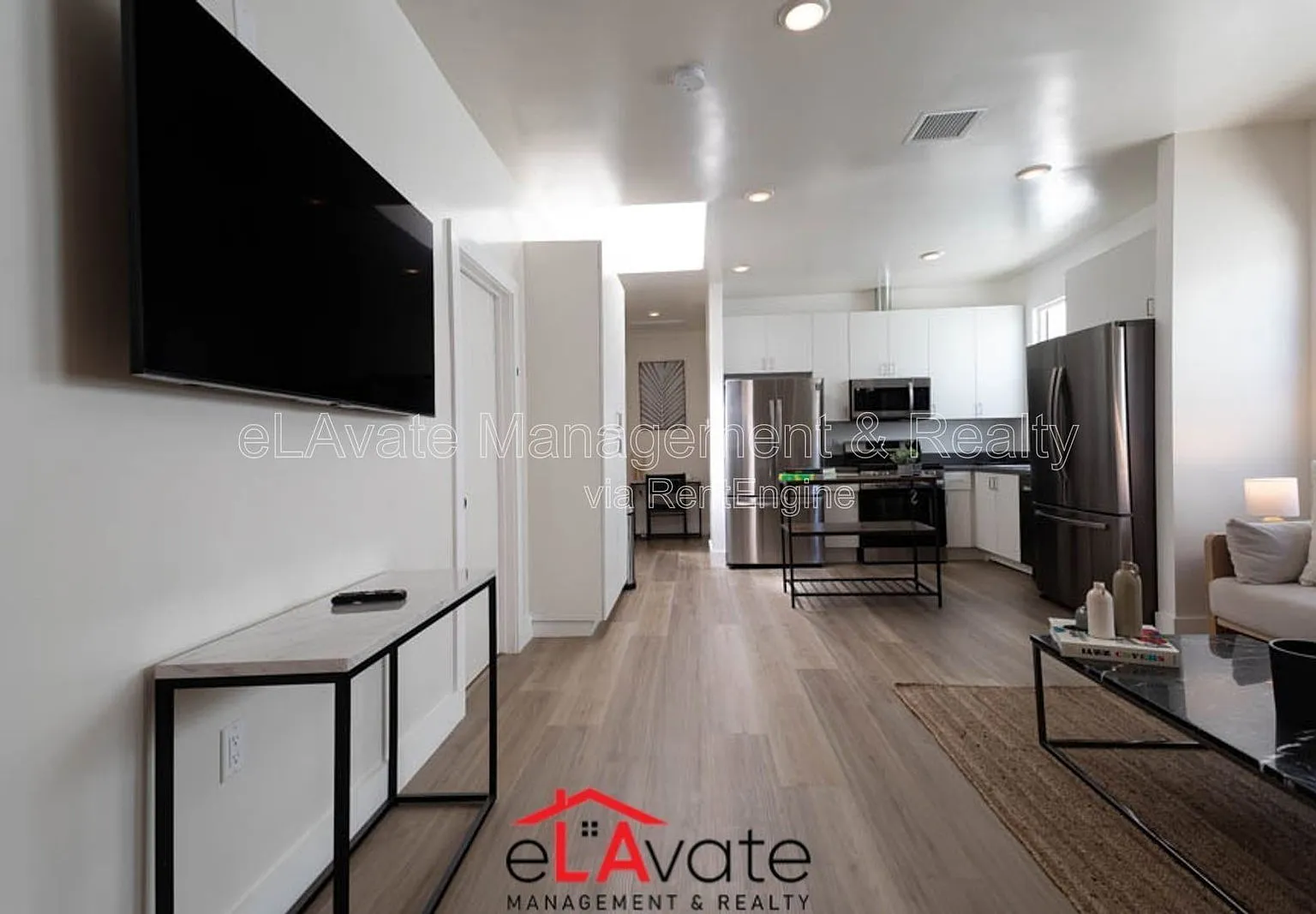 Studio, 1.0 bath, 150 sqft, $895 — Photo 3
