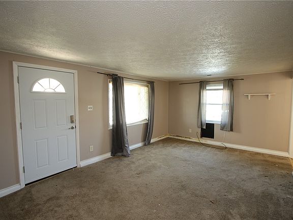 2nd image of 5106 Grand Ave