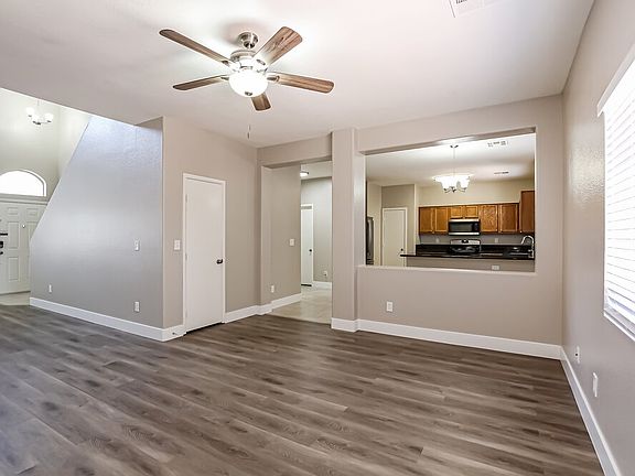 4th image of 2712 Villa Rosal St