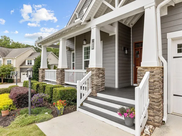 217 Carving Tree Ct, Holly Springs, NC 27540