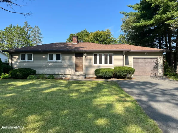 76 Alfred Dr, Pittsfield, MA 01201