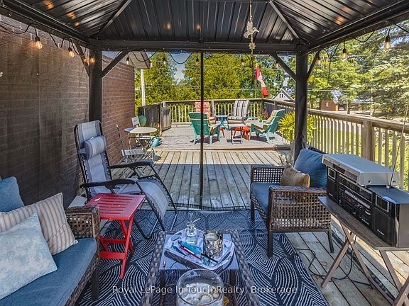 5th image of 33 Grandview Rd