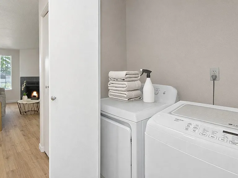 Wellington Apartment Homes — Photo 9