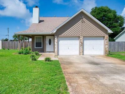 2009 Burjonik Ln, Navarre, FL, 32566