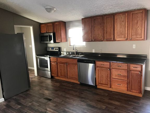 2nd image of 335 Glen Dr