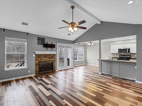 3rd image of 11113 Brook Bend Ct