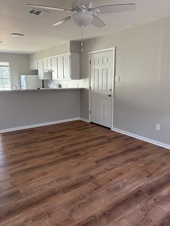 306 Powers St — Photo 3