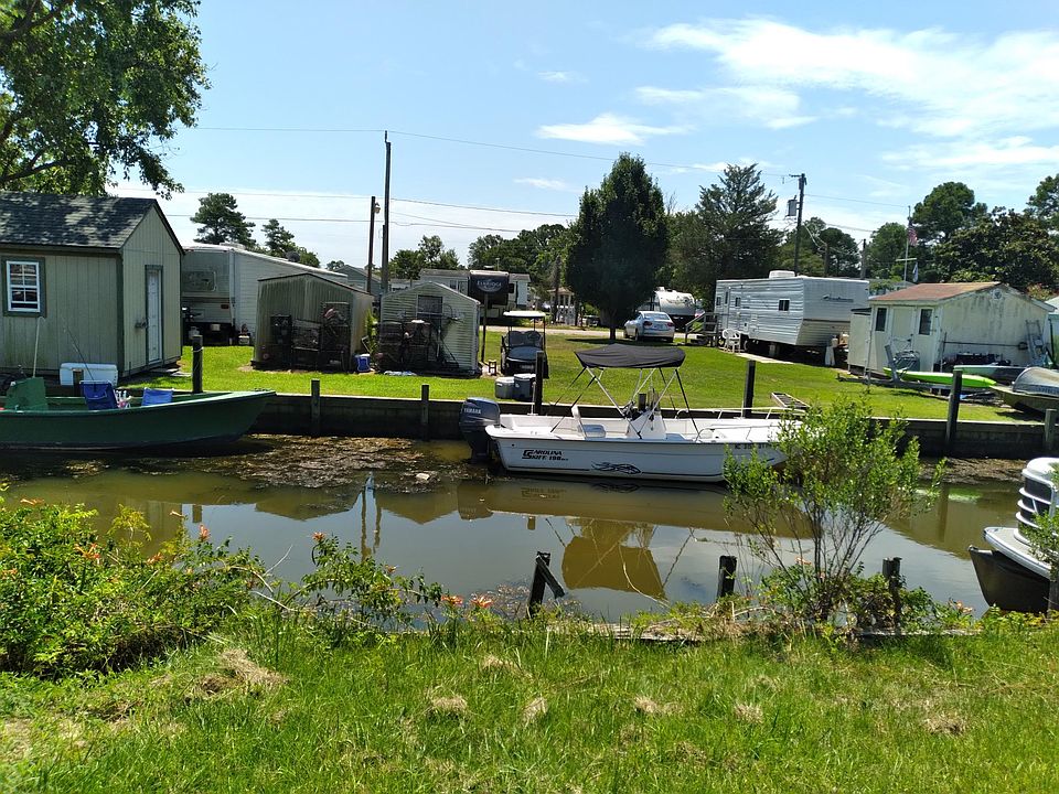 2nd image of 115 Reef Ln