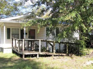 112 Carroll St, Center, TX 75935