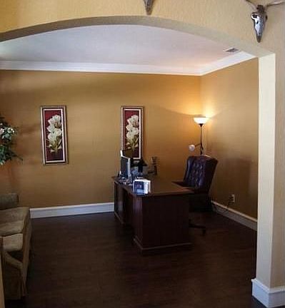 5th image of 1302 Limestone Creek Dr