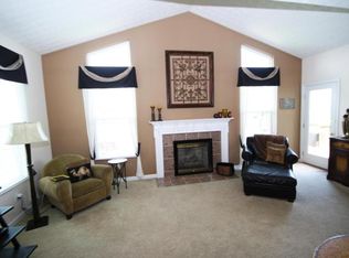 1990 Parklawn Dr, Lewis Center, OH 43035