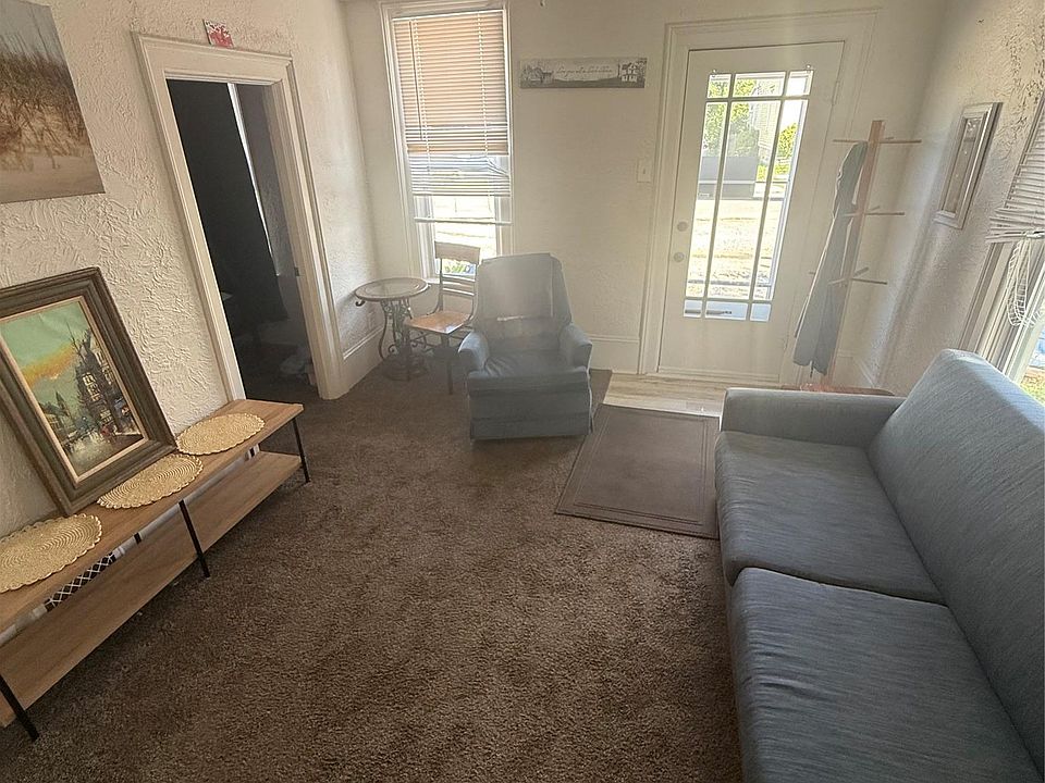 1134 Water St, photo 3