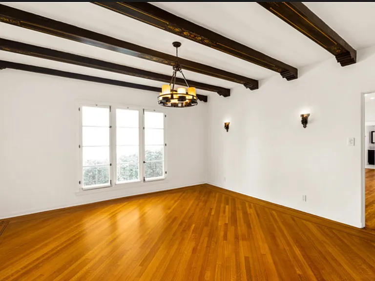 empty dining room