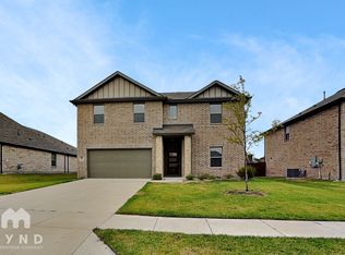 545 Meadow Run Dr, Van Alstyne, TX 75495