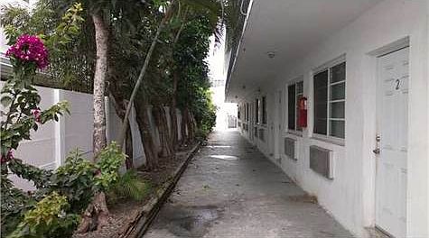 5th image of 1524 Lenox Ave APT 3