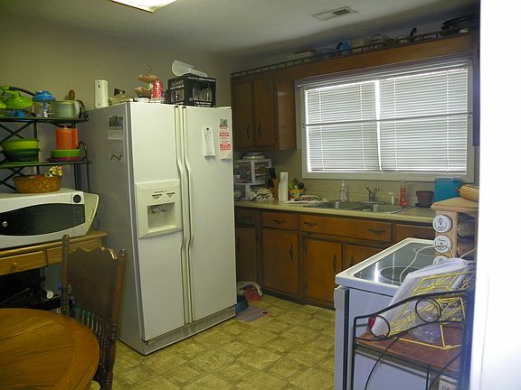 3rd image of 111 Garmon Ave