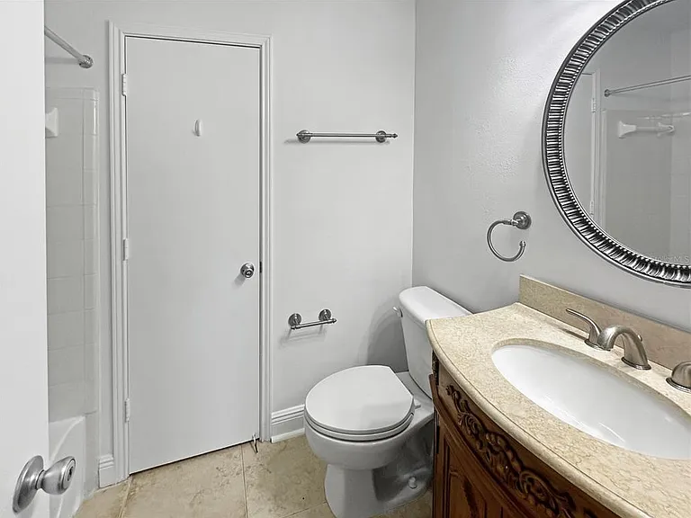 708 Secret Harbor Ln #204 — Photo 11