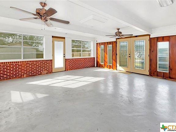 5th image of 349 W Pearl St