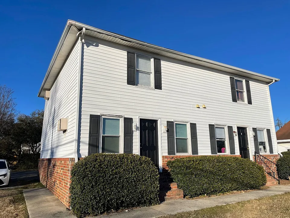 372 W Ward St