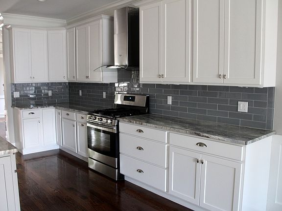 5th image of 714 N Rembrandt Ave
