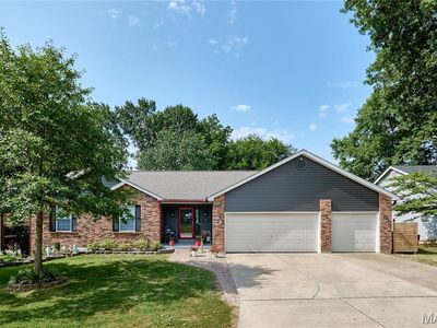 49 Savoy Dr, Lake Saint Louis, MO, 63367