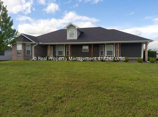 1200 Sandstone Dr, Van Buren, AR 72956