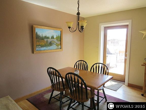 3rd image of 1085 McDougall Dr