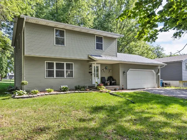 415 7th St NW, Mount Vernon, IA 52314
