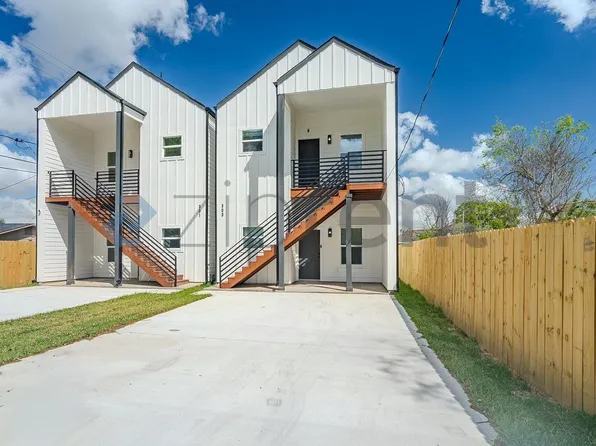 303 Cartersville St #B, Houston, TX 77029