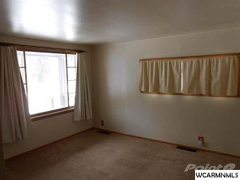 1st image of 605 3rd Ave W