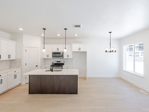 3rd image of 4793 S Olive Ave #415