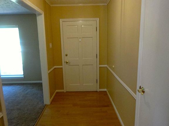 4th image of 34611 Oma Dr