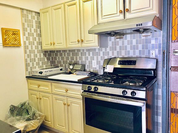 5th image of 135 Division St APT 4C