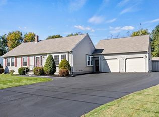 8 Clearwater Dr, Scarborough, ME 04074