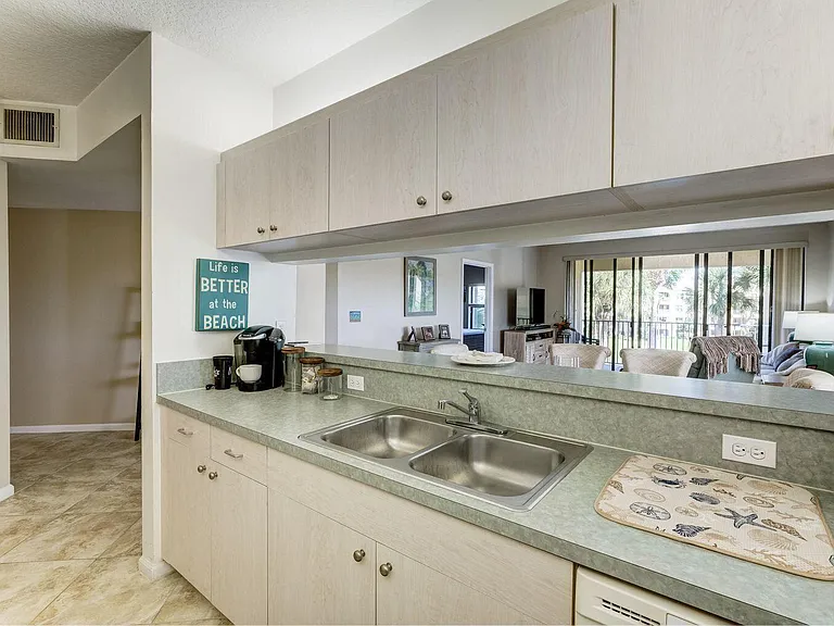 300 Uno Lago Dr #305 — Photo 12