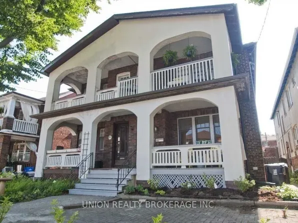 58 Scarboro Beach Blvd, Toronto, ON M4E 2X1