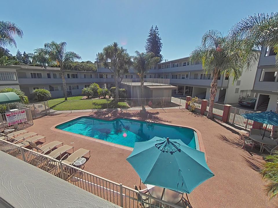 1st image of 22 Coleman Pl #18