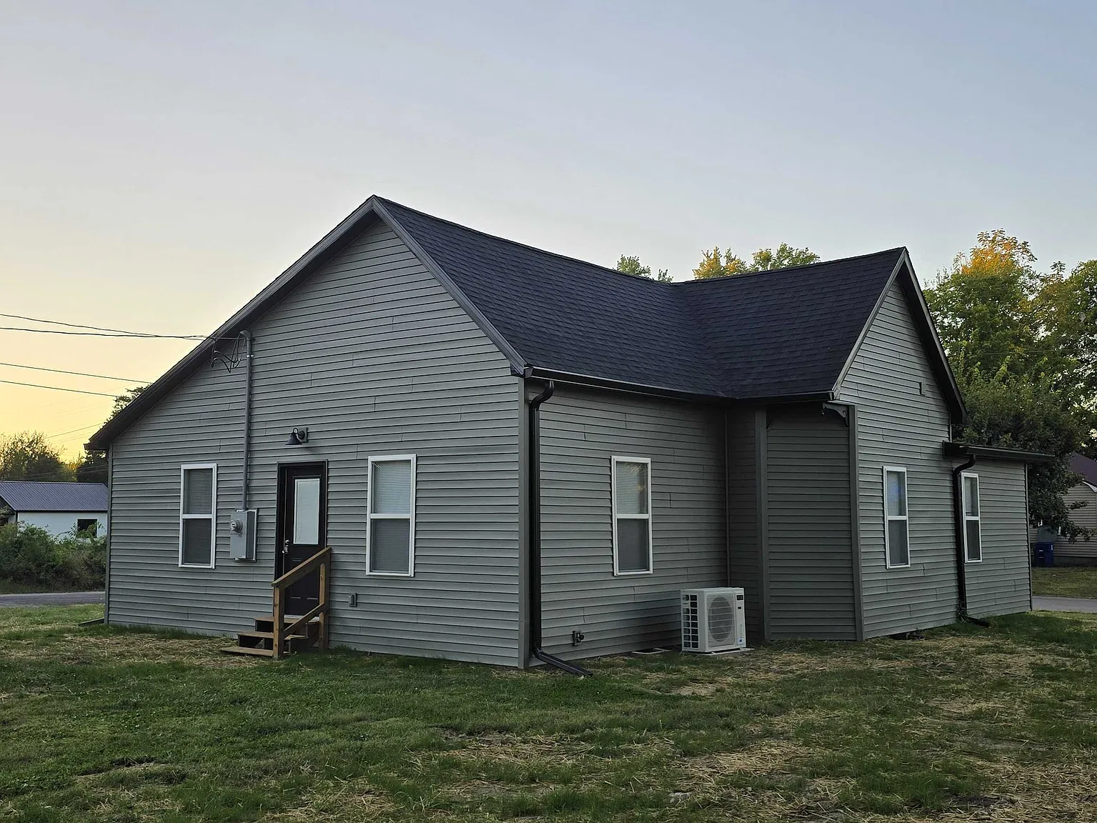 3 bed, 1250 sqft, $1,700 — Photo 3