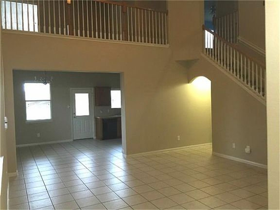 5th image of 10126 Driftwood Park Dr