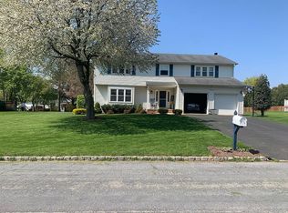 14 Aberdeen Cir, Flemington, NJ 08822
