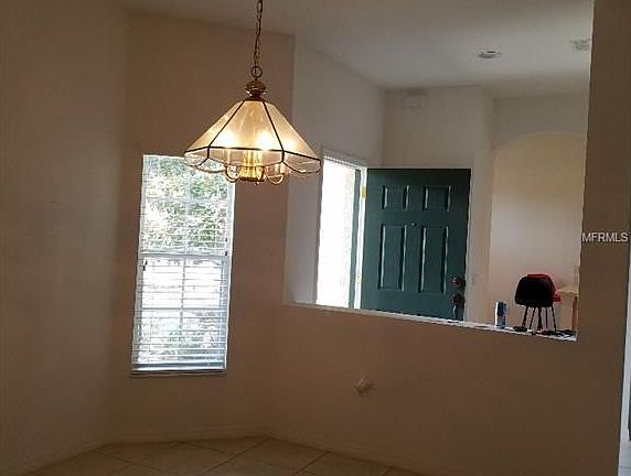 4th image of 525 Barcelona Dr