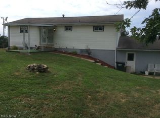 24 N Lasalle Dr, Zanesville, OH 43701